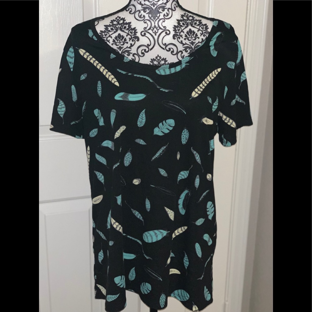 LuLaRoe Perfect Tee